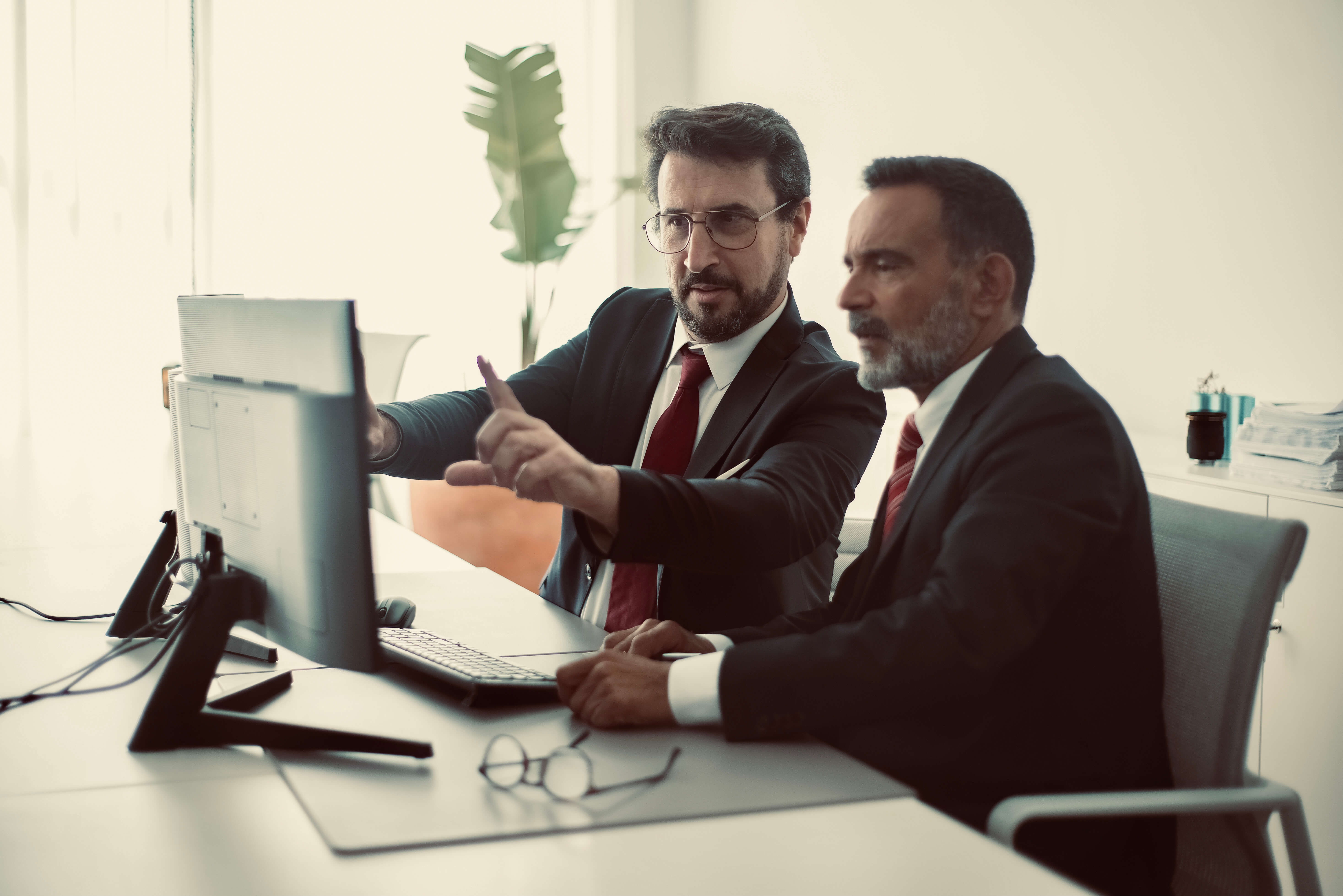 Everything You Need to Know About Contract Compliance